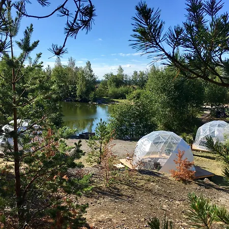 Finndome- Glamping بوري