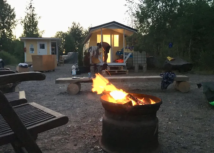 Finndome- Glamping 2* 포리